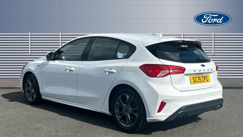 Ford Focus 1.0 EcoBoost 125 ST-Line 5dr Auto Petrol Hatchback